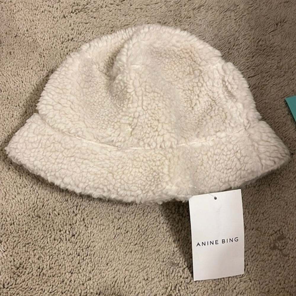 NEW 💕 NWT ANINE BING SHEARLING SHERPA BUCKET HAT